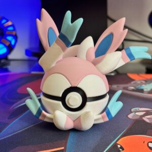 PokéBall Sylveon